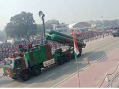 Republic Day 2023: दिल्ली में गणतंत्र दिवस से पहले फुल ड्रेस रिहर्सल, वायु सेना ने दिखाया अपना शौर्य, देखें तस्वीरें