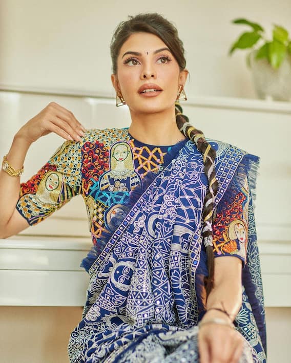 Jacqueline Fernandez: जैकलीन फर्नांडिस का खूबसूरत अंदाज, वेडिंग में पहनने के लिए हैं एकदम बेस्ट Jacqueline Fernandez: जैकलीन फर्नांडिस का खूबसूरत अंदाज, वेडिंग में पहनने के लिए हैं एकदम बेस्ट