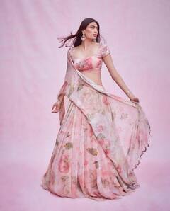 Athiya Shetty Traditional Look: शादी से पहले वायरल हो रहे अथिया शेट्टी के ये लुक, ट्रेडिशनल आउटफिट्स में लगती हैं बला की खूबसूरत