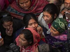 'नाटक नौकरी दी है, 10 लाख नहीं...1 करोड़ मिले, CM केजरीवाल पर भड़का अंजलि का परिवार