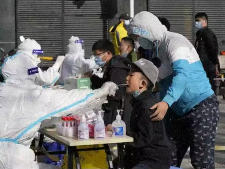 South Korea Corona: कोरोना से थर्राया दक्षिण कोरिया! अबतक वायरस ले चुका 33,235 लोगों की जानें, तीन करोड़ हुए संक्रमित