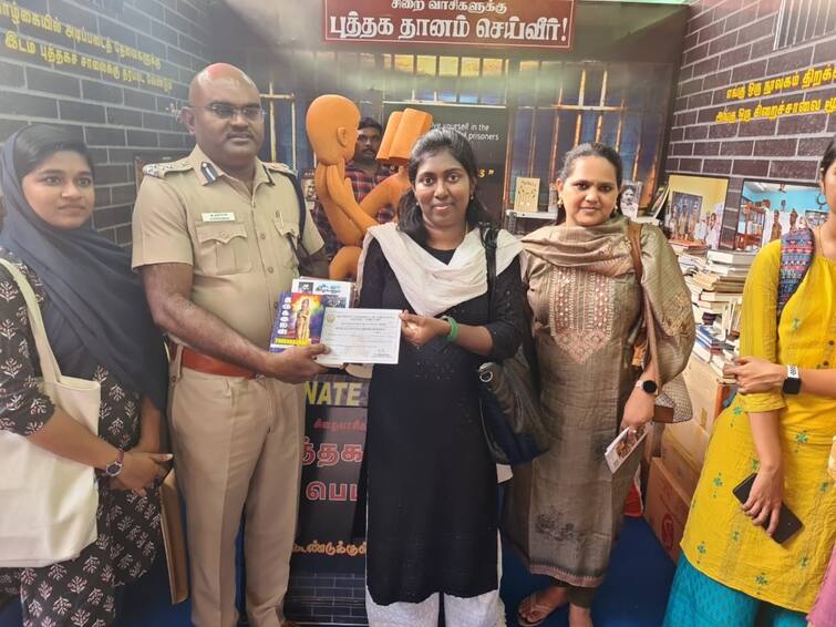 CHENNAI BOOK FAIR: 35,000 books available to inmates through Jails initiative Book Donation to Jail Inmates: ’கூண்டுக்குள் வானம்’.. சிறைவாசிகளுக்காக பெறப்பட்ட புது+அகம் தானம்: 35000க்கும் மேல் குவிந்த புத்தகங்கள்!