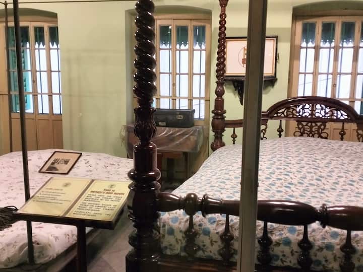 Netaji Subhas Chandra Bose Birth Anniversary: A Glimpse Of His House At ...