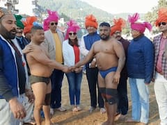 उत्तरायणी मेले के दंगल में उत्तराखंड के पहलवान ने मारी बाजी, पंजाब के पहलवान को दी पटखनी