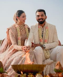 Photos: 'तुमसे सीखा प्यार कैसे किया जाता है...', शादी के बाद आया केएल राहुल और अथिया शेट्टी का रिएक्शन