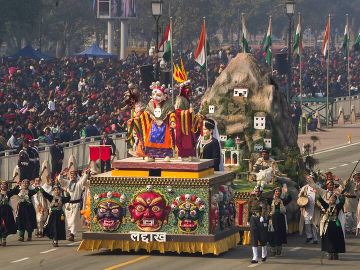 Ladakh tableau on display marching forward on Kartavya Path, New Delhi. (Image Source: PTI)