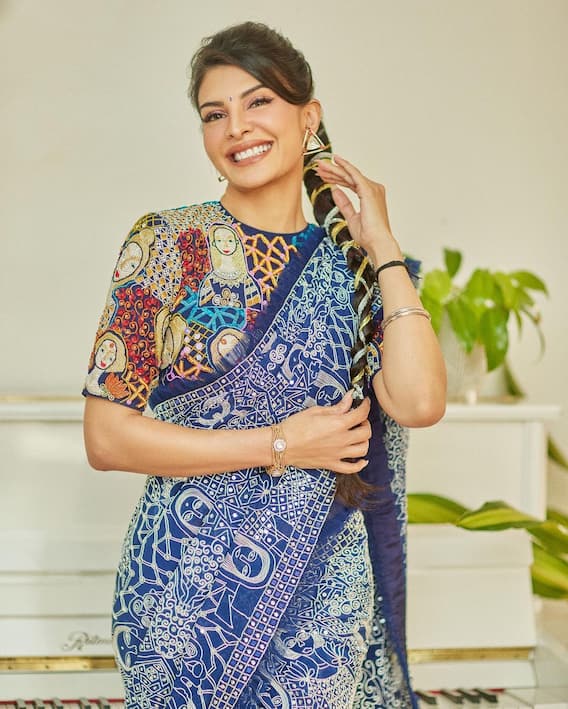 Jacqueline Fernandez: जैकलीन फर्नांडिस का खूबसूरत अंदाज, वेडिंग में पहनने के लिए हैं एकदम बेस्ट Jacqueline Fernandez: जैकलीन फर्नांडिस का खूबसूरत अंदाज, वेडिंग में पहनने के लिए हैं एकदम बेस्ट