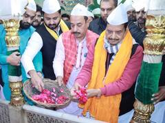 रामचरितमानस पर विवादित बयान, दरगाह पर शिवपाल यादव, 2024 से पहले सपा की ये कैसी रणनीति?