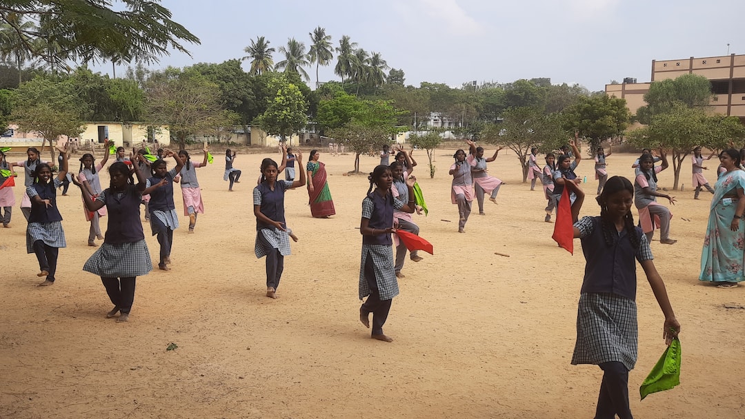 Thanjavur: Vallam Govt. Model High School girls are trained to participate in the Republic Day performance TNN குடியரசு தின கலைநிகழ்ச்சியில் பங்கேற்க பயிற்சி பெறும் வல்லம் அரசு மாதிரி மேல்நிலைப்பள்ளி மாணவிகள்