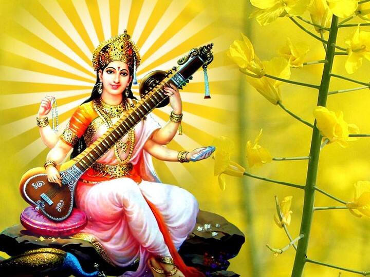 बसंत पंचमी पर मां सरस्वती को नई किताब और कलम चढ़ाएं और फिर बच्चे से ऊं लिखवाएं. कहते हैं इससे बच्चा शिक्षा में खूब तरक्की करता है.