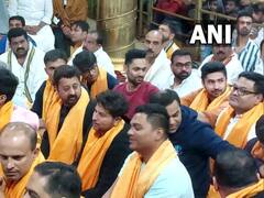 In Pics : बाबा महाकालेश्वर मंदिरात पोहोचले भारतीय क्रिकेटर्स, पंतसाठी सूर्यकुमारनं मागितला नवस