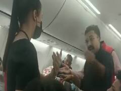 Watch Video: விமான பணிப்பெண்ணிடம் அத்துமீறல்.. பயணி செய்த காரியத்தால் அதிர்ச்சி..! தொடரும் அசம்பாவிதம்