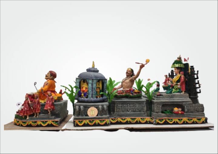 प्रजासत्ताक दिनी राजधानी दिल्लीत कर्तव्यपथावरील पथसंचलनातील मुख्य कार्यक्रमात यावर्षी महाराष्ट्राच्यावतीने ‘साडेतीन शक्तिपीठे आणि नारी शक्ती विषयावरील चित्ररथ दिसणार आहे.