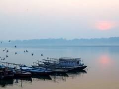 वाराणसी: गंगा नदी में चलनी शुरू हुईं CNG से चलने वाली नाव, दूर होगी प्रदूषण की समस्या, उठा सकेंगे लुत्फ