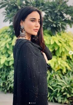 Surbhi Jyoti: ਸੁਰਭੀ ਜੋਤੀ ਐਥਨਿਕ ਲੁੱਕ 'ਚ ਦਿਖੀ ਬੇੱਹਦ ਖੂਬਸੂਰਤ, ਤਿਉਹਾਰਾਂ ਦੇ ਸੀਜ਼ਨ 'ਚ ਤੁਸੀਂ ਵੀ ਇਸ ਸਟਾਈਲ ਨੂੰ ਕਰ ਸਕਦੇ ਹੋ ਫਾਲੋ