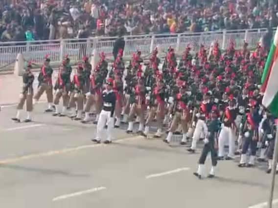 પરેડનું ફુલ ડ્રેસ રિહર્સલ પ્રજાસત્તાક દિવસના બે દિવસ પહેલા એટલે કે 23મી જાન્યુઆરી, સોમવાર, ભારતના લોકોના ગૌરવ અને ઉત્સાહથી ભરેલા રાષ્ટ્રીય તહેવારની 74મી વર્ષગાંઠના રોજ યોજવામાં આવ્યું હતું. જેમાં ભારતની ત્રણેય સેનાઓ, જળ, જમીન અને વાયુએ પૂરા શૌર્ય સાથે પોતાની તાકાત બતાવી હતી.