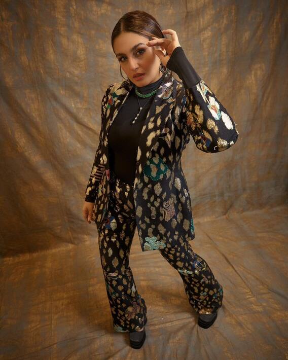 IMAGE: Huma Qureshi's winter special look; Photo discussion! IMAGE: Huma Qureshi's winter special look; Photo discussion!