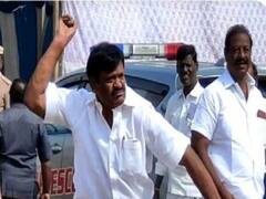 Video: திமுக தொண்டர் மீது கல்லைத் தூக்கி வீசிய அமைச்சர் நாசர்.. குவியும் கண்டனங்கள்.. விமர்சனங்களை பெறும் வீடியோ..