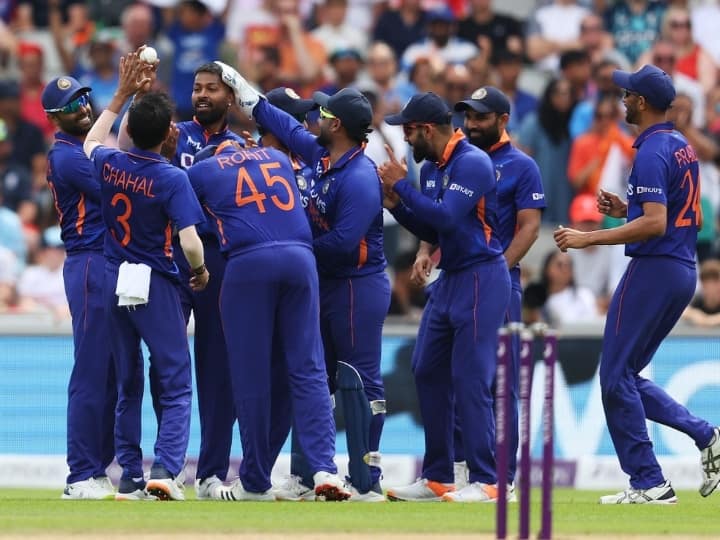 IND vs NZ, 3rd ODI: India won match and whitewash series by 90 runs against New Zealand Holkar Stadium IND vs NZ, 3rd ODI: ৯০ রানে তৃতীয় ওয়ান ডে-তেও জয়, কিউয়িদের হোয়াইটওয়াশ করল রোহিত বাহিনী