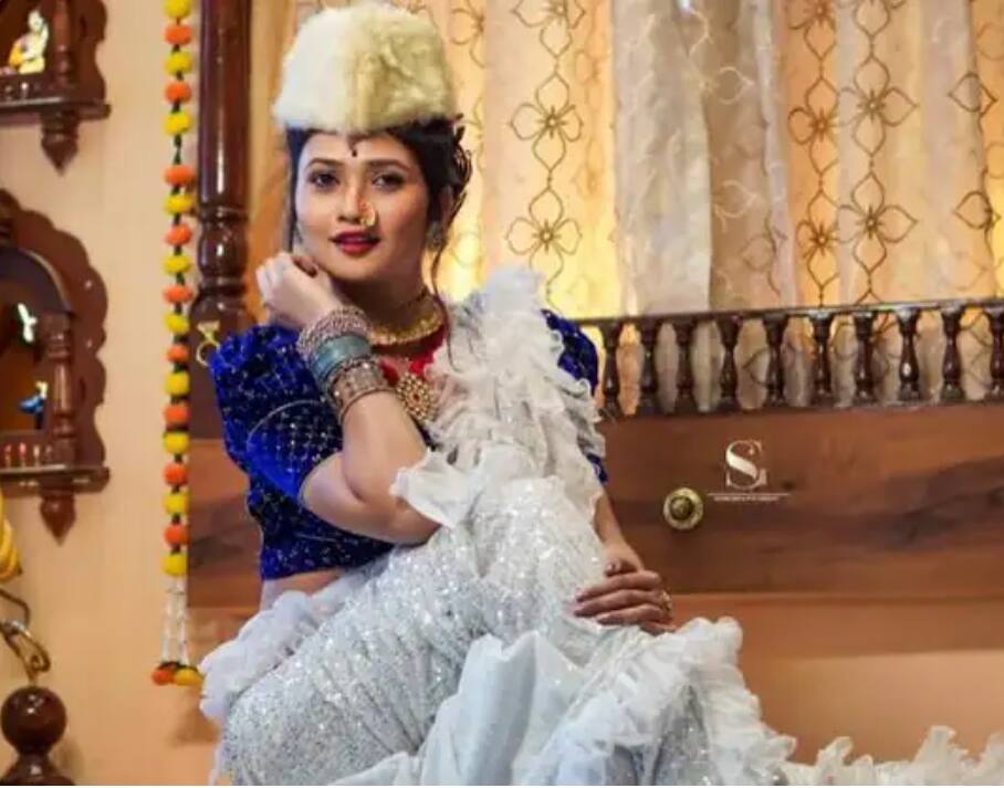 Gautami Patil trouble increases The court ordered to file a case Gautami Patil : गौतमी पाटीलच्या अडचणीत वाढ;  गुन्हा दाखल करण्याचे कोर्टाचे आदेश