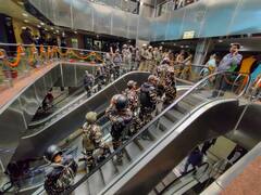 मेयर को चुने बिना ही MCD सदन की कार्यवाही स्थगित, AAP ने दिया धरना, देखें तस्वीरें