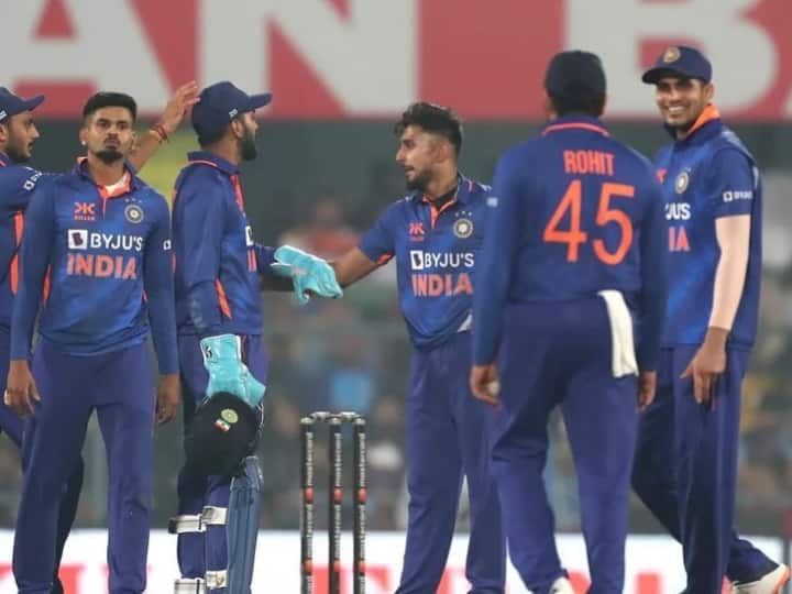 ICC Mens ODI Team Rankings India Ranked Number 1 ICC ODI Team After 3-0 Whitewash India vs New Zealand ICC Rankings: टी20 के बाद वनडे में भी नंबर वन बनी टीम इंडिया, इंदौर में न्यूजीलैंड को हराकर हासिल की बादशाहत