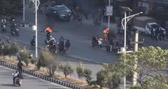 नेपाल में संसद के सामने एक व्यक्ति ने की आत्मदाह की कोशिश, हालत गंभीर, अस्पताल में भर्ती