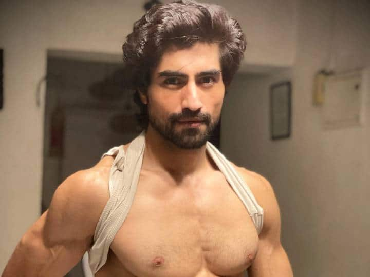 Harshad Chopda Education: क्या आप जानते हैं कि ‘ये रिश्ता क्या कहलाता है’ फेम टीवी एक्टर हर्षद चोपड़ा सिर्फ ऑन-स्क्रीन नहीं, बल्कि रियल लाइफ में भी बहुत पढ़े-लिखे हैं. आइए आपको बताते हैं इस बारे में.