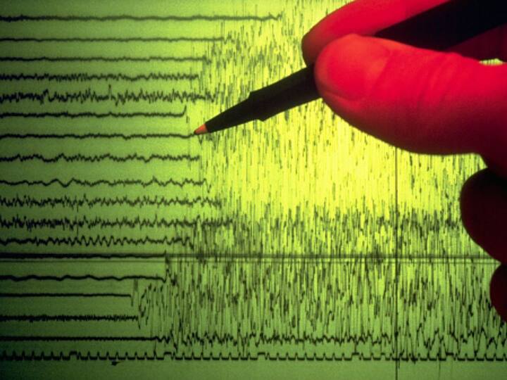 Strong Tremors Felt Across Parts Of Delhi NCR Epicentre 5.8 Magnitude Earthquake Shakes Delhi-NCR, Epicentre In Nepal