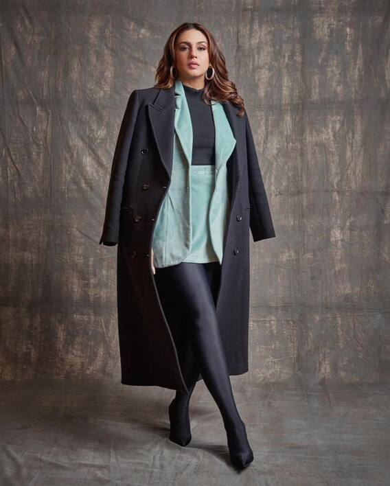IMAGE: Huma Qureshi's winter special look; Photo discussion! IMAGE: Huma Qureshi's winter special look; Photo discussion!