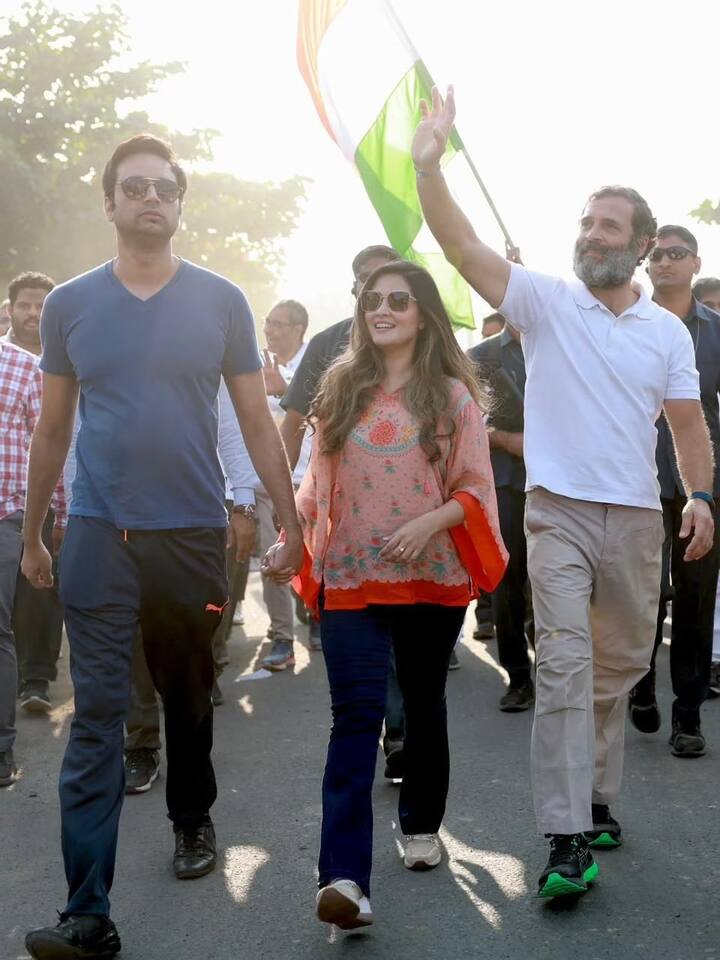 Riya Sen had marched with Rahul Gandhi in Maharashtra.