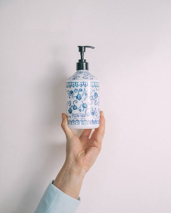Shower Gel & Body Wash: Say goodbye to soap this winter, pamper your skin with shower gel & body wash! Shower Gel & Body Wash: Say goodbye to soap this winter, pamper your skin with shower gel & body wash!