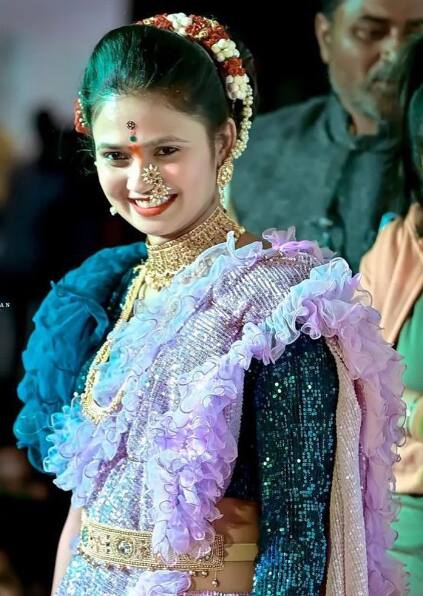 26 वर्षीय गौतमीने आपल्या नृत्याने सर्वांनाच वेड लावले आहे.