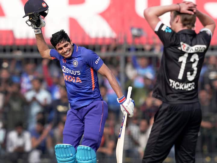 IND vs NZ, 3rd ODI: Shubman Gill Equals Babar Azam's Record After Century Against New Zealand know details Shubman Gill Smashes 4th ODI Century, Matches Babar Azam's World Record During Ind Vs NZ 3rd ODI At Indore