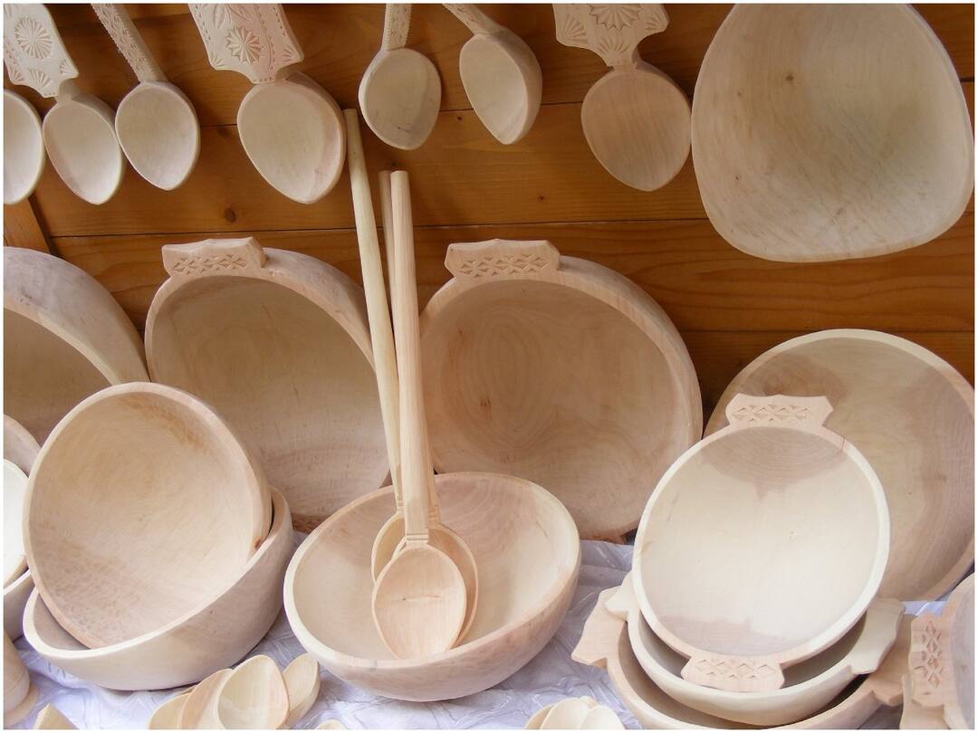 Seven Tips To Cleaning Wooden Kitchen Utensils Cleaning Tips: చెక్క వంట సామాను జిడ్డు వదలడం లేదా? ఇలా తోమారంటే నూనె మరకలు మటుమాయం