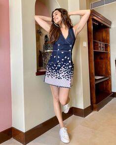 देसी हो या विदेशी हर लुक में श्रद्धा ढाती हैं कहर..आप भी फॉलो कर सकती हैं श्रद्धा का ये स्टाइल