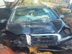 பட்டுக்கோட்டை அருகே விபரீதம்; தாறுமாறாக ஓடிய கார் மோதி 2 விவசாயிகள் பரிதாப பலி