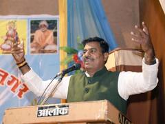 'विमानों के नीचे बांधकर ले जाया जाए', सर्जिकल स्ट्राइक पर दिग्विजय सिंह के बयान पर बोले BJP विधायक