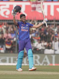 गिल-रोहितच्या शतकानंतर शार्दुल-कुलदीपचा भेदक मारा, भारताचा किवींना व्हाईट वॉश