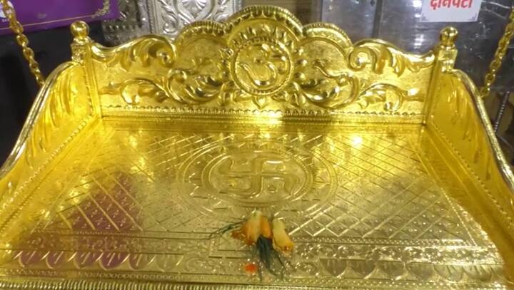 Pune News Dagdushet Ganpati Mandir Ganesh Janma Sohala Golden Cradle In Pics दगडूशेठ 