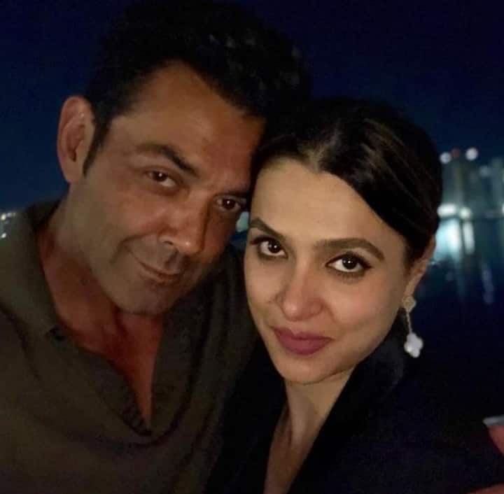 तान्या खुद की एक कंपनी द गुड अर्थ चलाती हैं. उनका फर्नीचर और होम डेकोरेशन का बिजनेस है जिससे वे काफी अच्छी कमाई करती हैं.