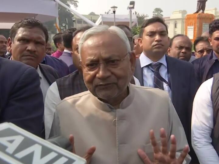 Nitish Kumar Reaction: Bihar CM Nitish Kumar Reaction Came on Upendra Kushwahas Statement on Join BJP Nitish Kumar Reaction: उपेंद्र कुशवाहा के बयान पर आ गई नीतीश कुमार की प्रतिक्रिया, दो लाइन कहा और काट ली कन्नी