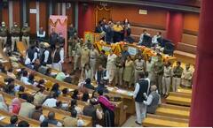 Delhi Mayor Election LIVE: दिल्ली के मेयर का चुनाव फिर टला, आप के नेता सदन में धरने पर बैठे