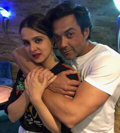 Bobby Deol ने खास अंदाज में वाइफ तान्या को किया जन्मदिन विश, पोस्ट में लिखा- 'मेरी जान हैप्पी बर्थडे'