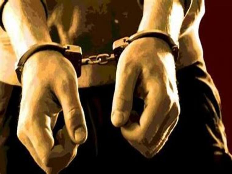 rajasthan father killed five month old child bikaner police arrested couple Crime:  “நிரந்தர வேலை கிடைக்காதோ என்ற அச்சம்” -  3வது பெண் குழந்தையை கொன்ற தம்பதி.. ராஜஸ்தானில் கொடூரம்!