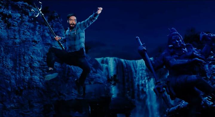 இதனையடுத்து ஹிந்தியில், கைதி படம் ரீமேக் செய்யப்பட்டுள்ளது