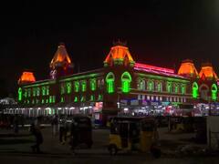 Republic Day 2023: गणतंत्र दिवस की पूर्व संध्या पर तिरंगे से सराबोर हुए शहर, देखें तस्वीरें