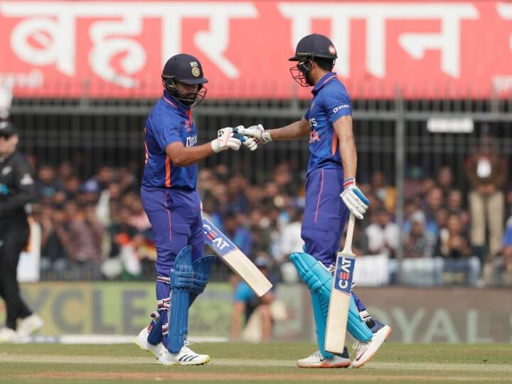 ind vs nz Both openers hitting 5 plus sixes for a team in ODI rohit sharma shubman gill included list IND vs NZ: इंदौर वनडे में रोहित और शुभमन ने लगाए 5-5 से ज्यादा छक्के, ऐसा करने वाले पहले भारतीय ओपनर्स बने