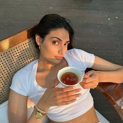 Athiya Shetty Diet: बी-टाउन की नई नवेली दुल्हन अथिया शेट्टी ग्लोइंग स्किन और फिट बॉडी के लिए खाती हैं ये चीजें