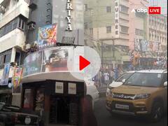 'पठान' के रंग में रंगा कोलकाता शहर, थिएटर के बाहर लगे शाहरुख खान के पोस्टर्स, फैंस में जश्न का माहौल